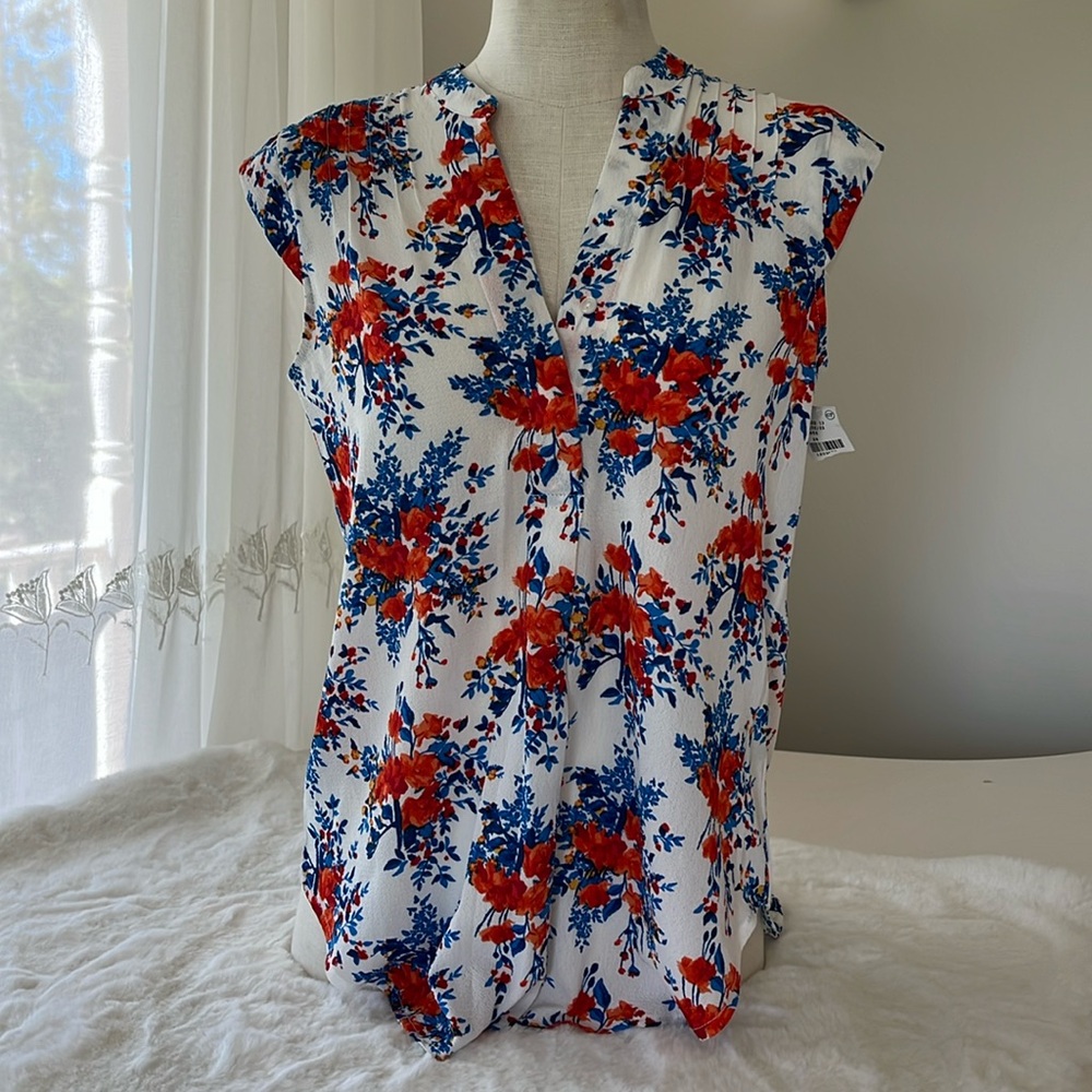 NWT Mandee top size small